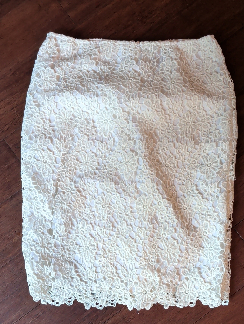 Liz Claiborne Ivory Lace Pencil Skirt